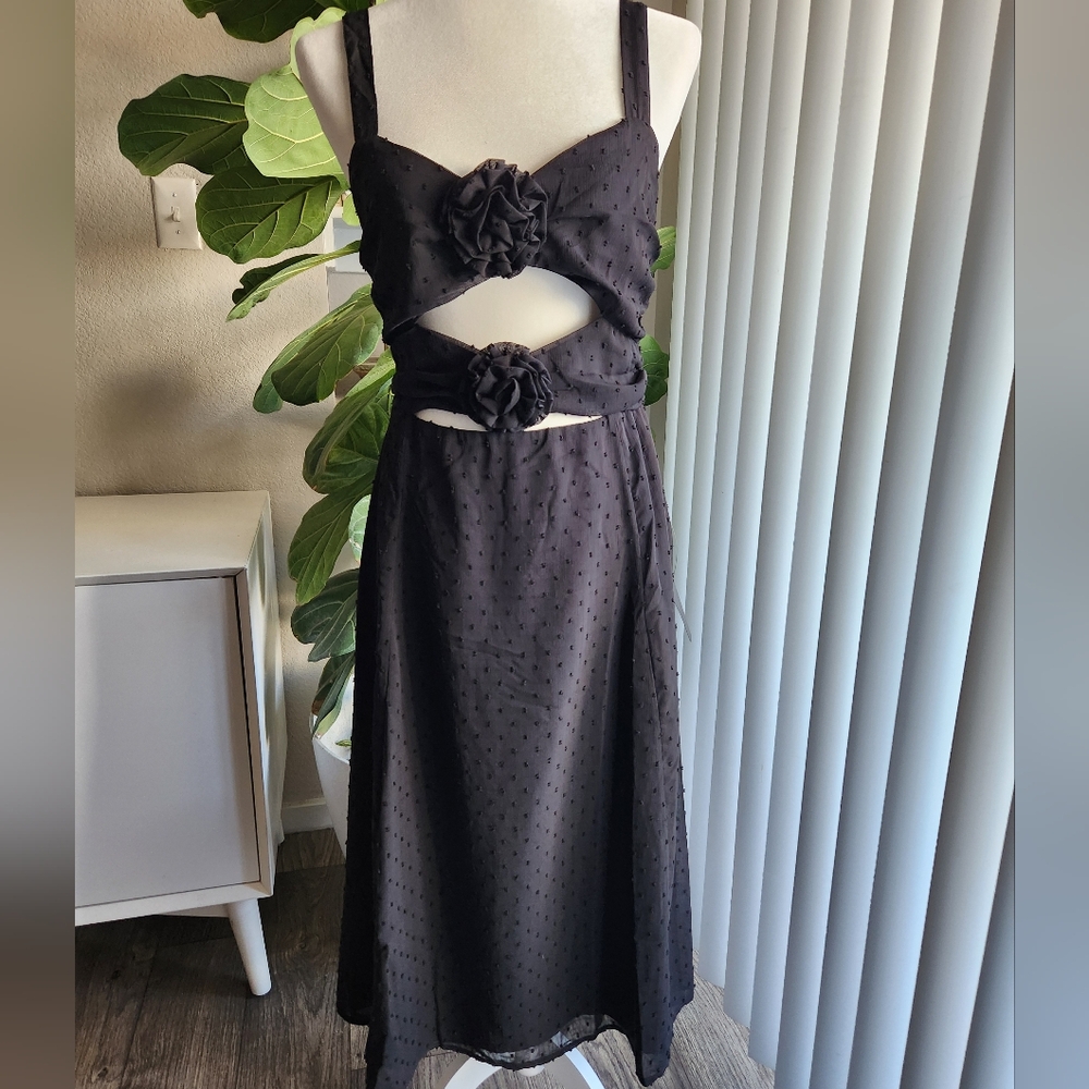 NWT Lulus Fabulous Occurrence Black Black Swiss Dot Rosette Cutout Midi Dress